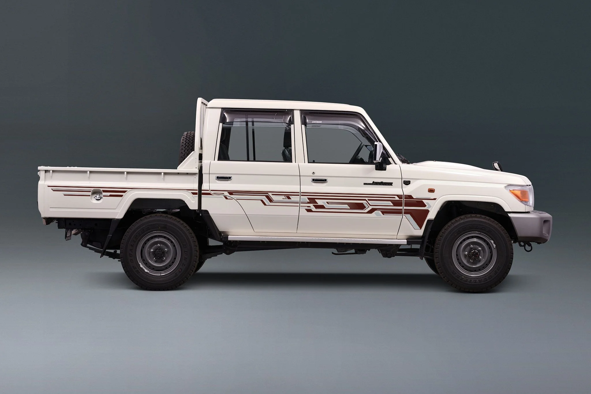 Decal Body Stripe Kit (Doha) - 79 Series Dual Cab (2012-) - Image 3