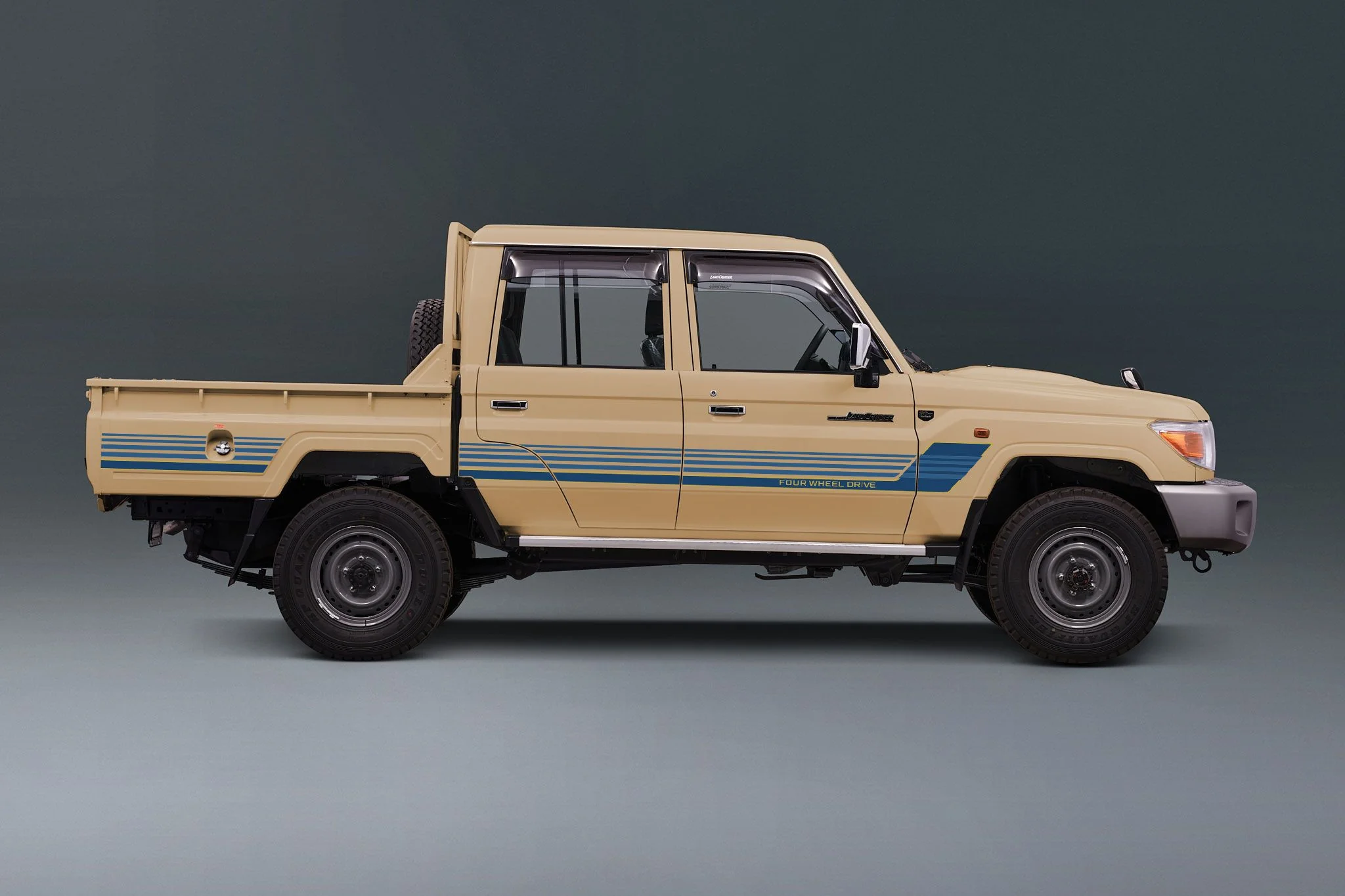 Decal Body Stripe Kit (Townsville) - 79 Series Dual Cab (2012-) - Image 9