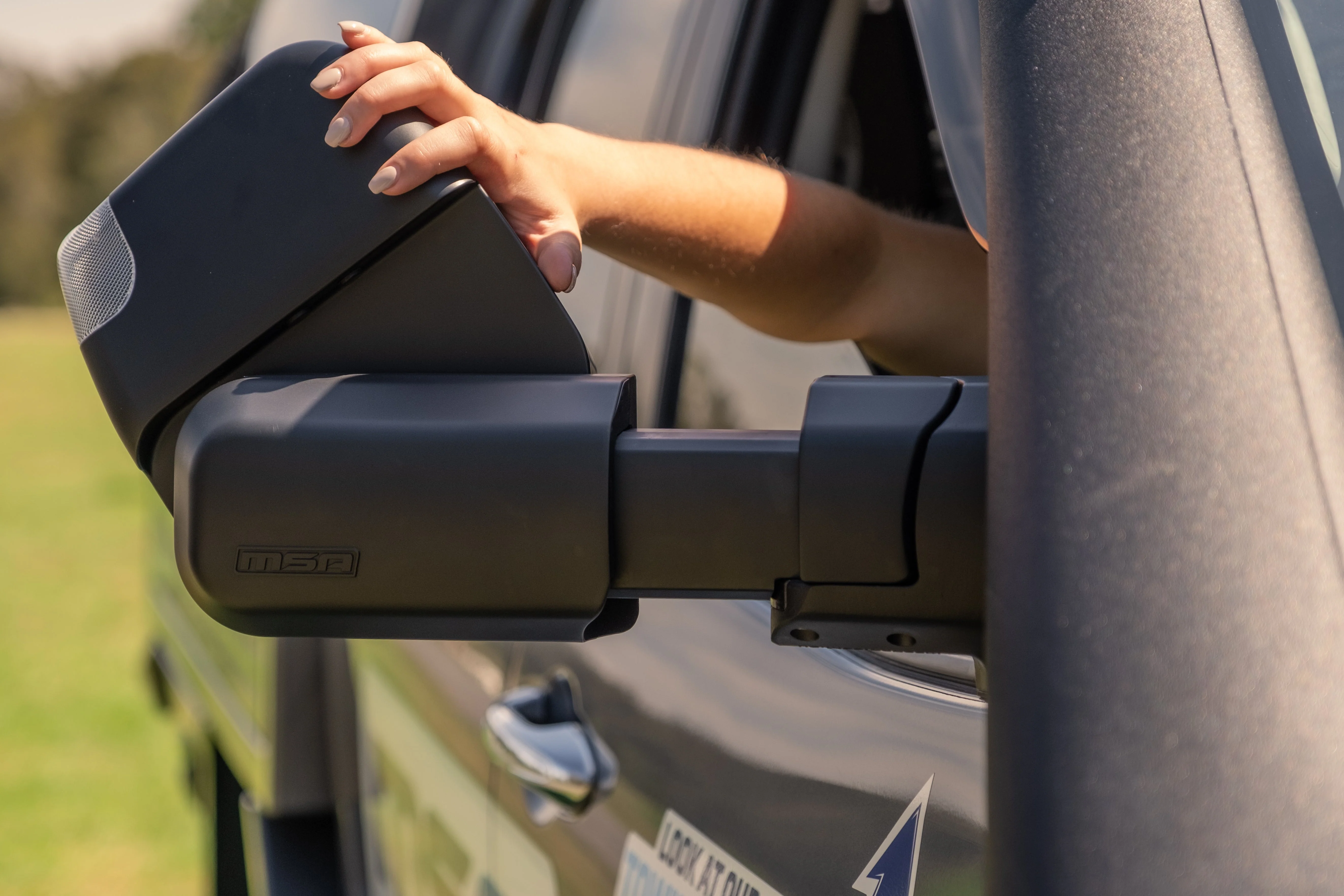 Electric Indicator Towing Mirrors (Pair) - 70 Series (09/2023 - On) - Image 4