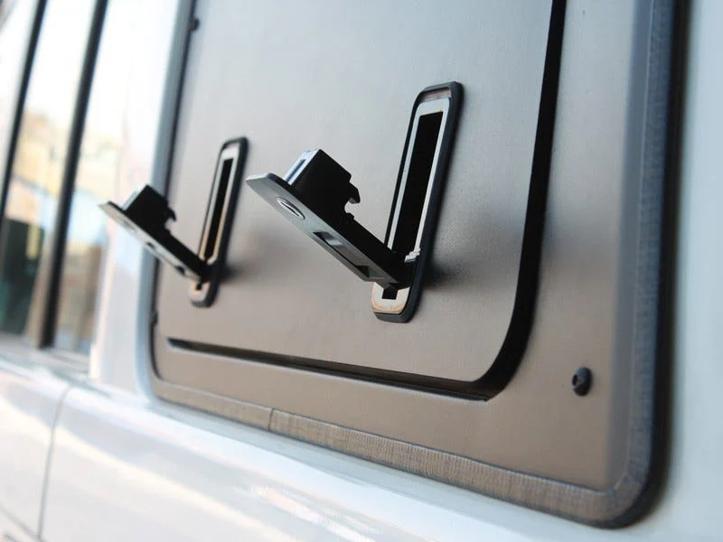Toyota Land Cruiser 76 Gullwing Window / Left Hand Side Aluminium - Image 4
