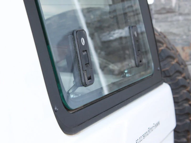 Toyota Land Cruiser 76 Gullwing Window / Left Hand Side Glass - Image 4